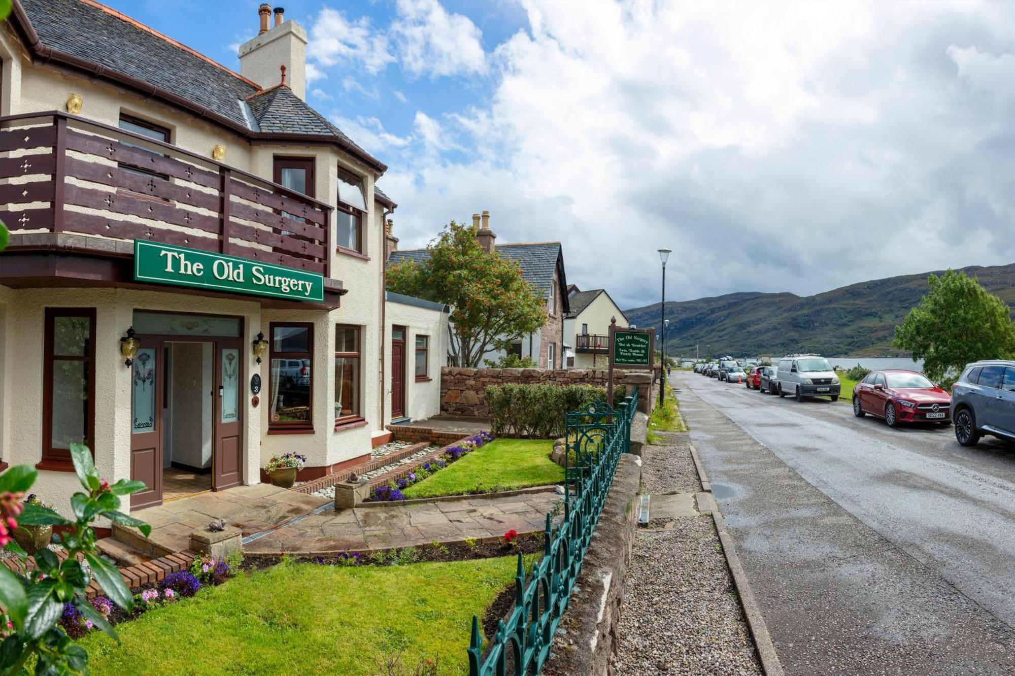 Old Surgery Guest House Ullapool Eksteriør bilde